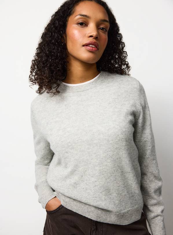 Grey Premium Cashmere Crew Neck Jumper 8