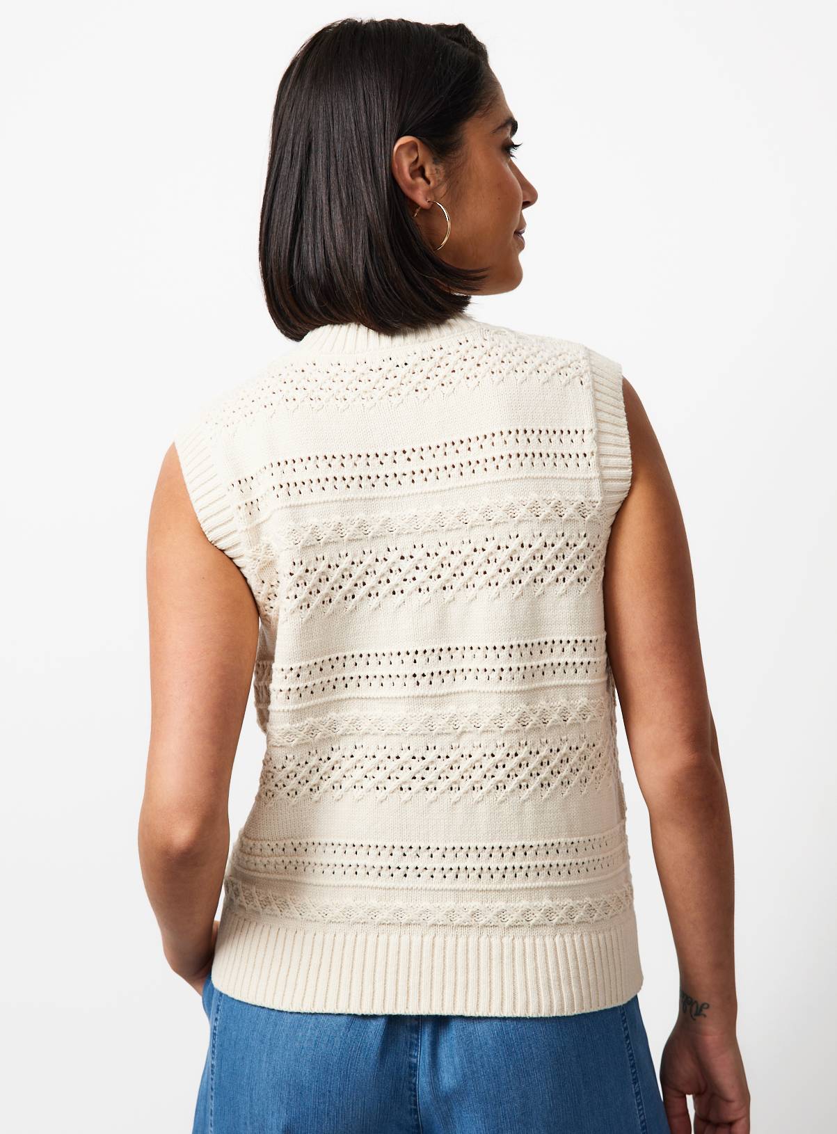 Neutral Scallop Stitch Pointelle Waistcoat L - Image 4