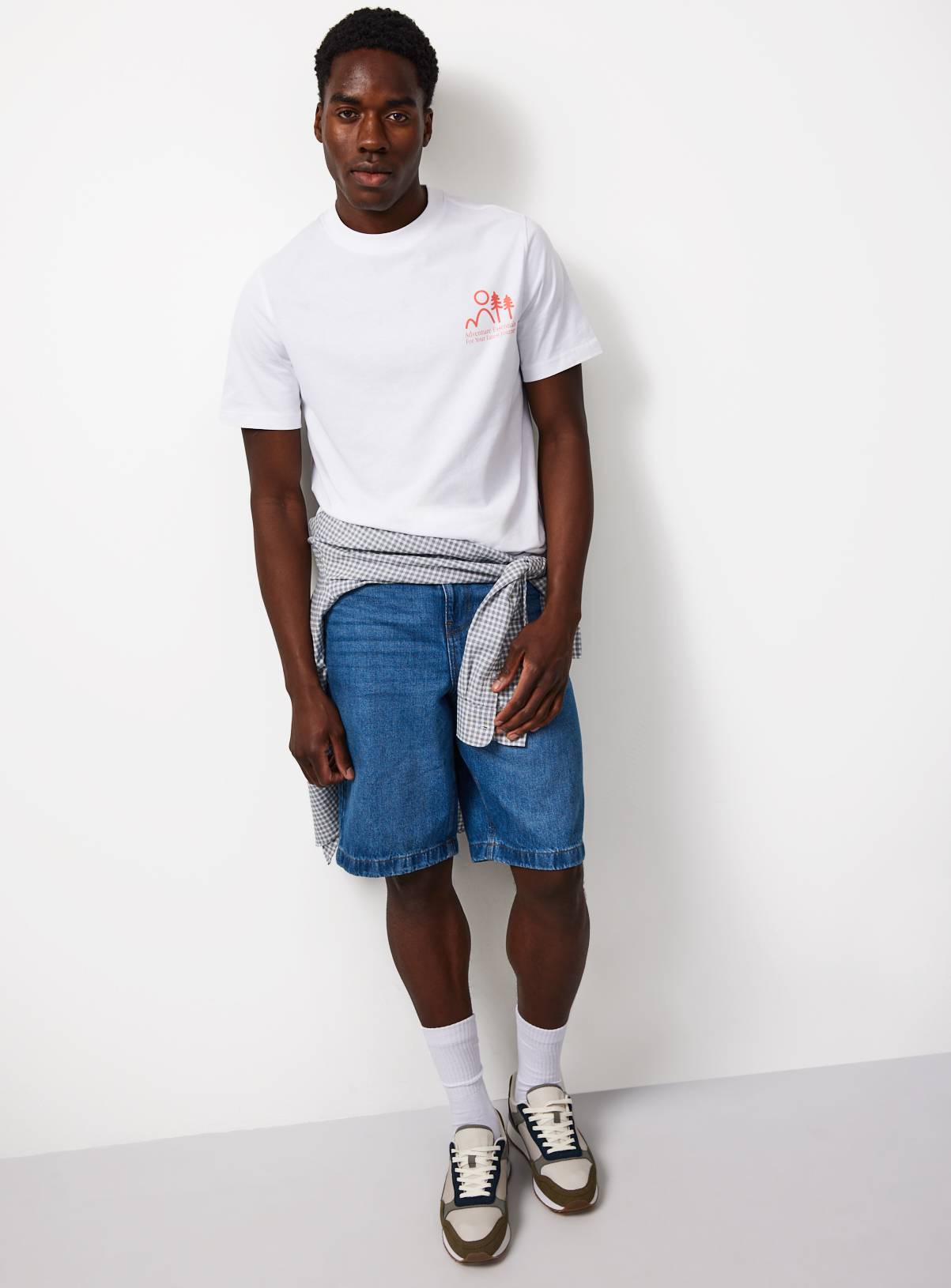 White Adventure Essentials Graphic T-Shirt XXL - Image 2