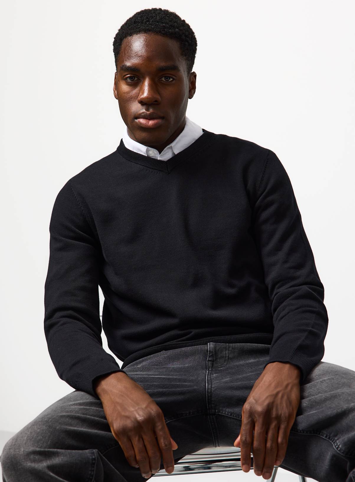Black V Neck Jumper XXXXL - Image 2