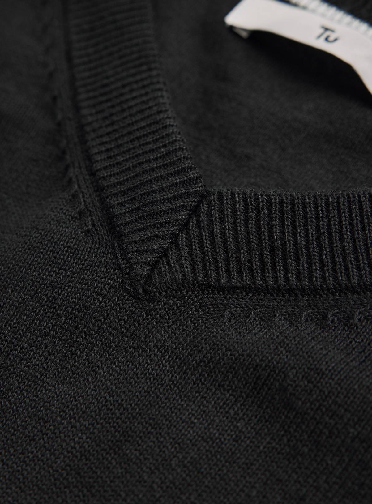 Black V Neck Jumper XXXXL - Image 4