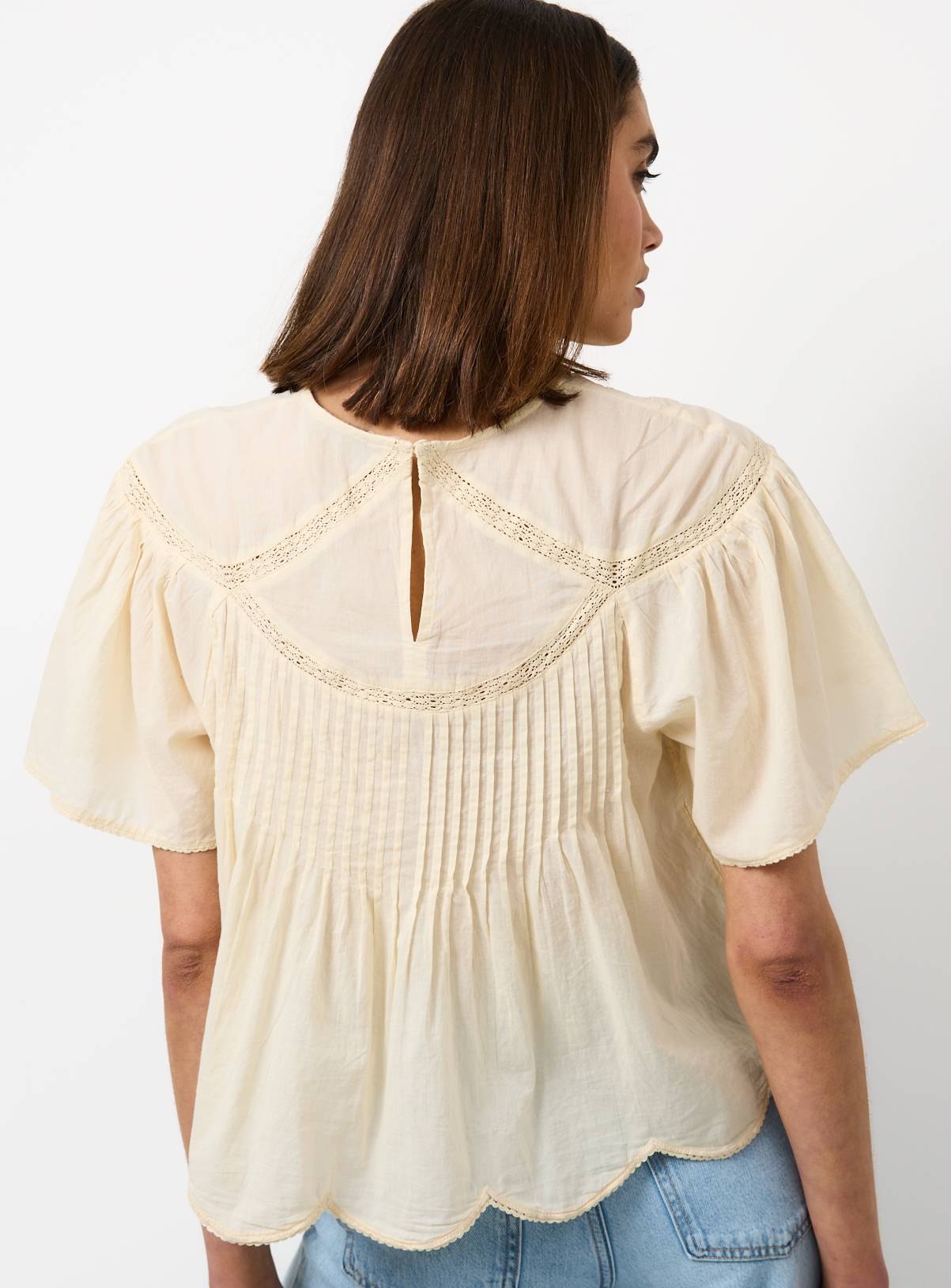 Cream Mesh Pintuck Short Sleeve Blouse 6 - Image 4