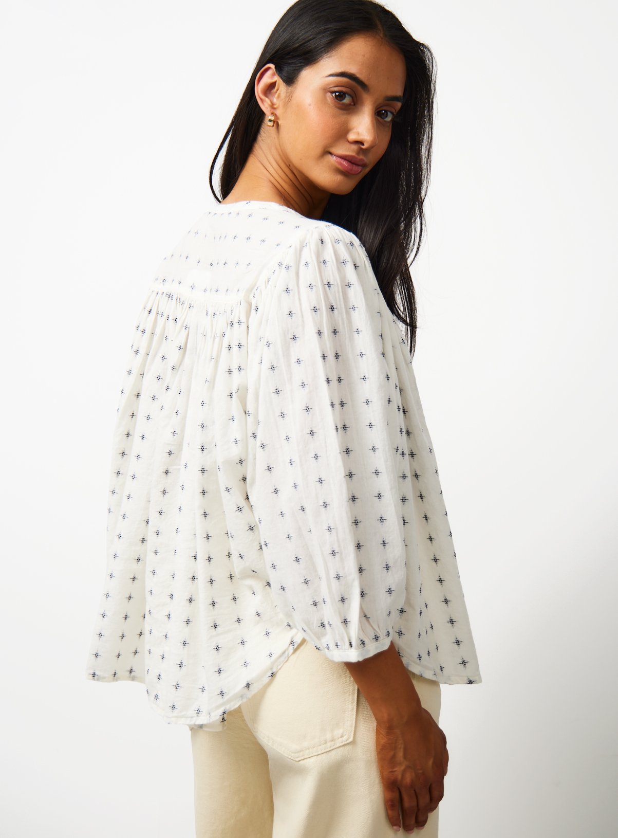 White Jacquard 3/4 Sleeve Blouse 20 - Image 4 thumbnail