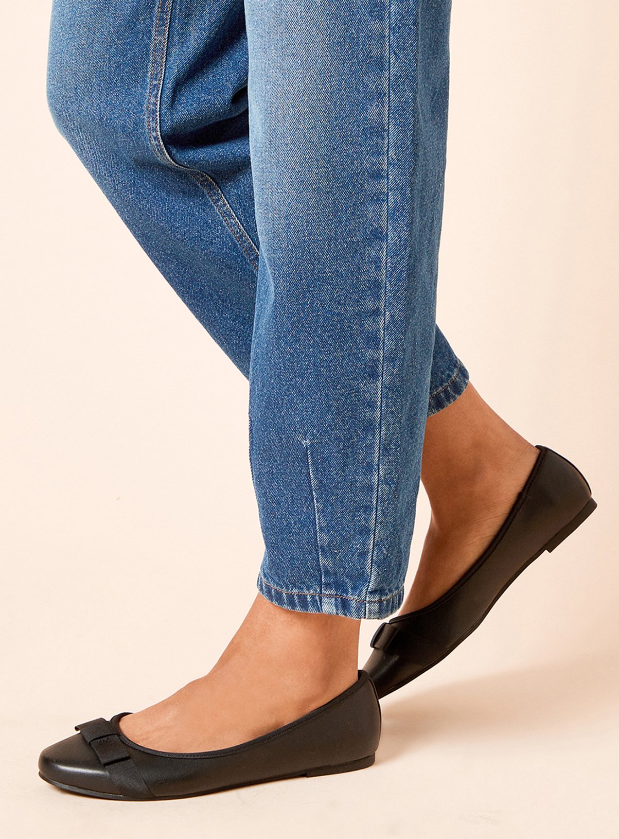 DOROTHY PERKINS Wide Fit Paris Bow Detail Ballet Pumps Black 4 - Image 3 thumbnail