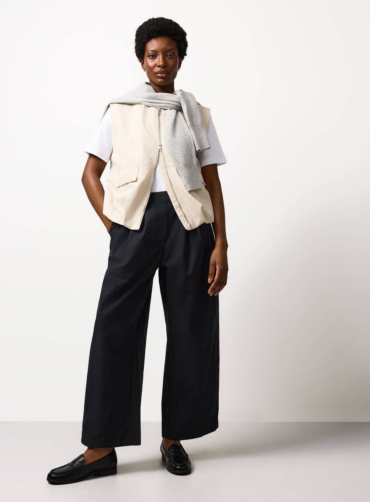 Black Pleated Wide Leg Trousers 14S - Image 2