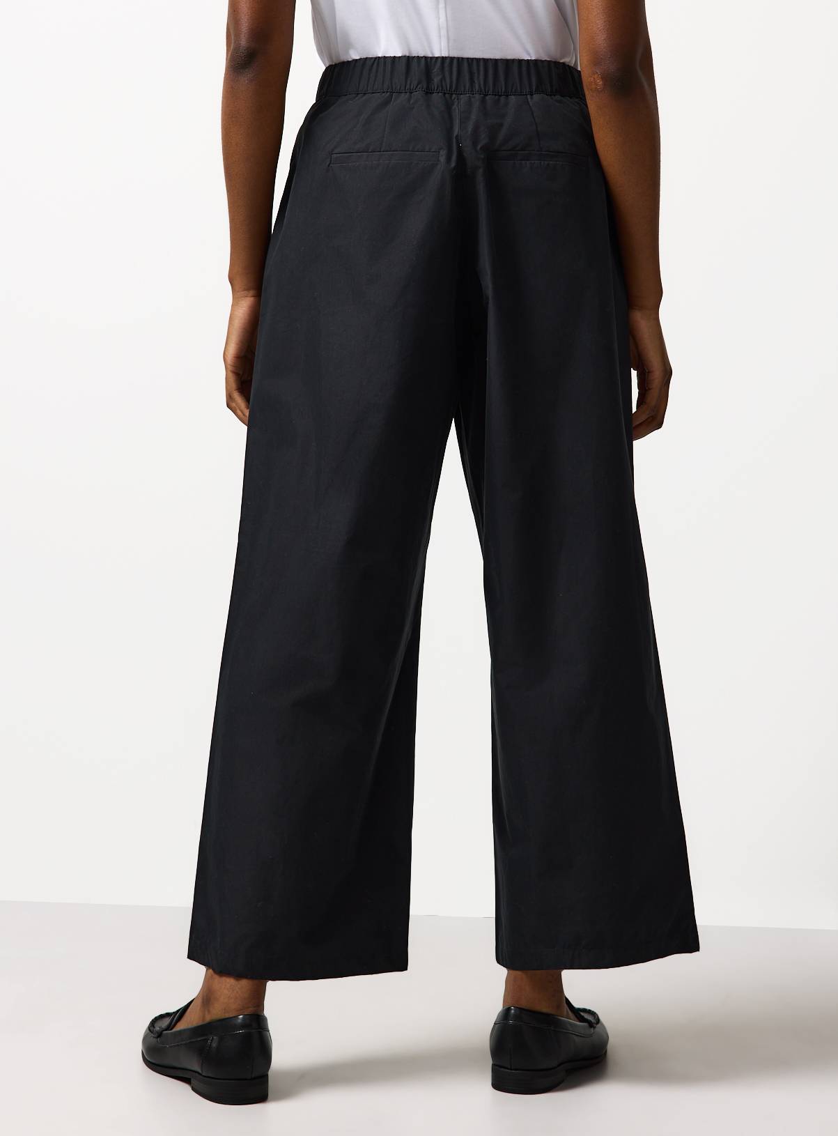 Black Pleated Wide Leg Trousers 14S - Image 4