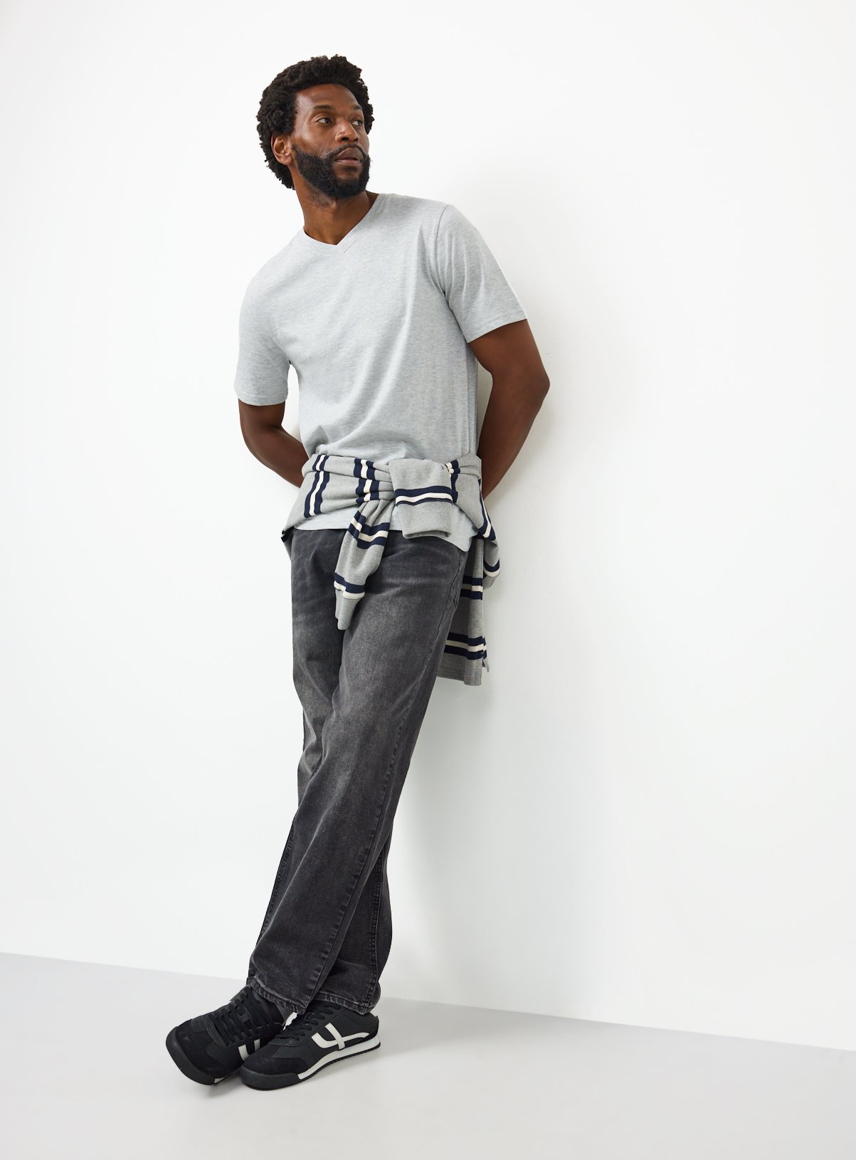 Grey V Neck Core T-Shirts 3 Pack XXXL - Image 3 thumbnail