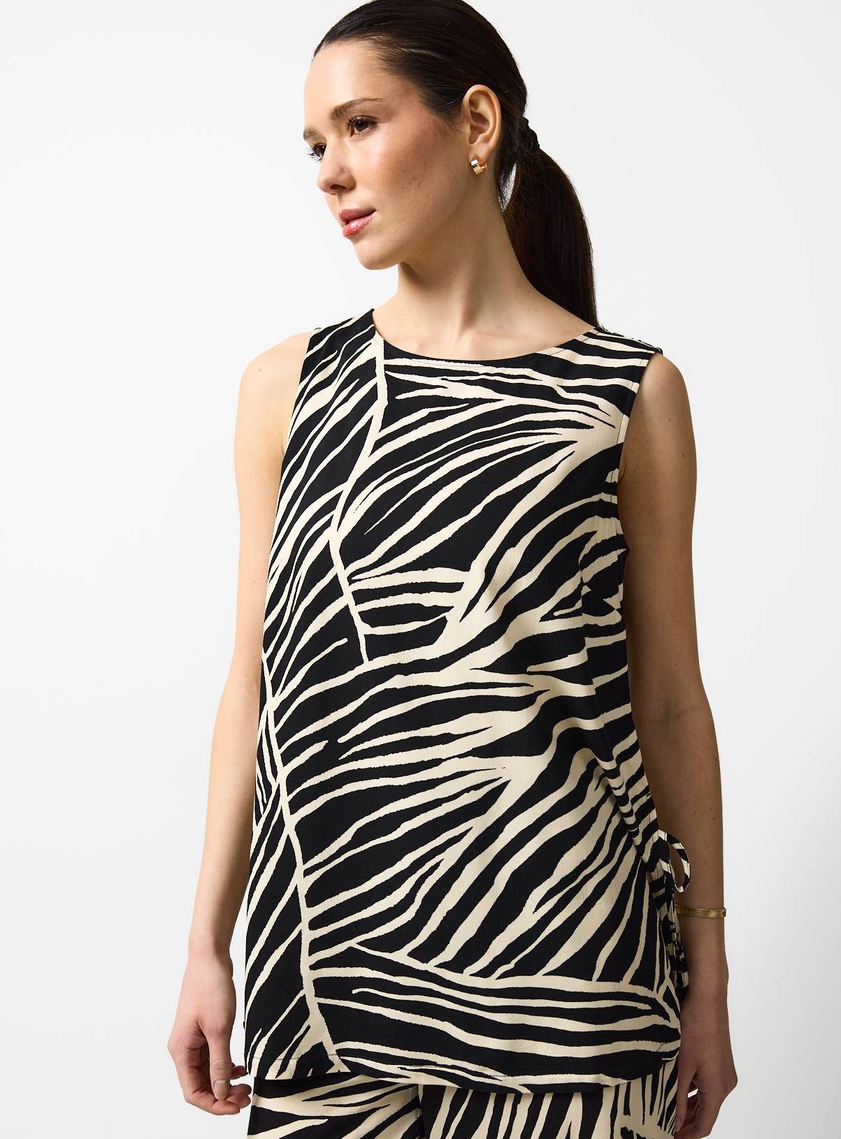 Mono Shell Print Sleeveless Co-ord Top 18 - Image 1