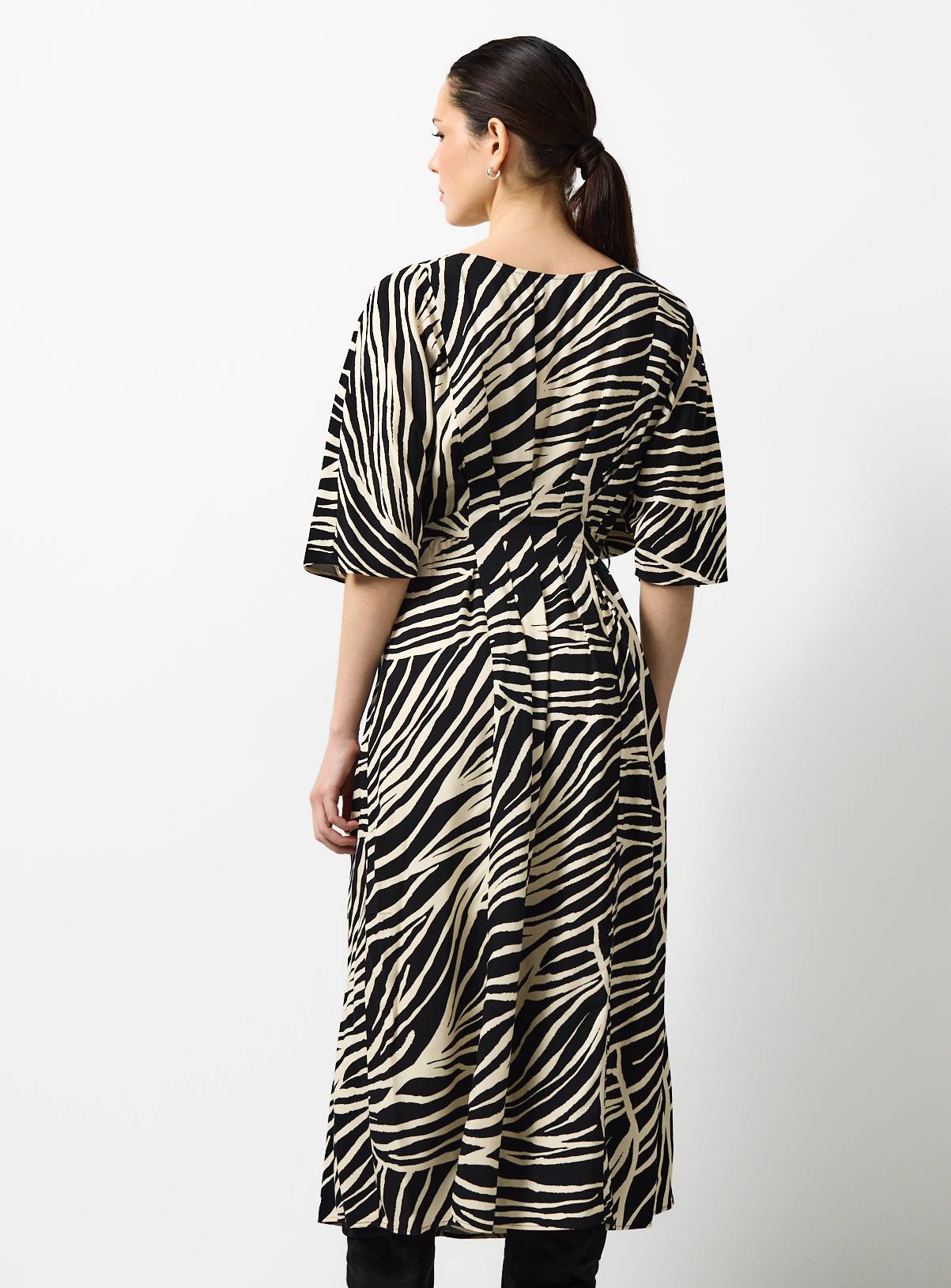 Mono Print Pleated Waisted Midaxi Dress 18 - Image 4