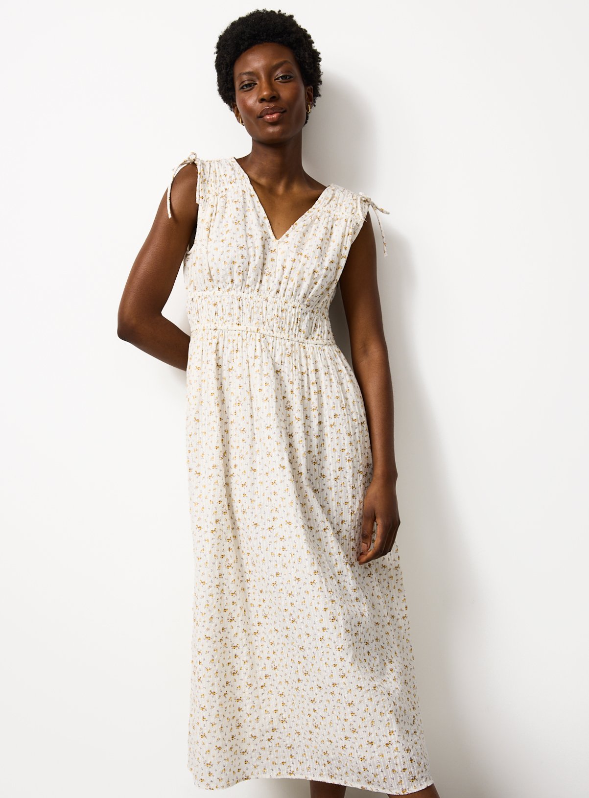 Cream Floral Print Shirred Midaxi Dress 22 - Image 3 thumbnail