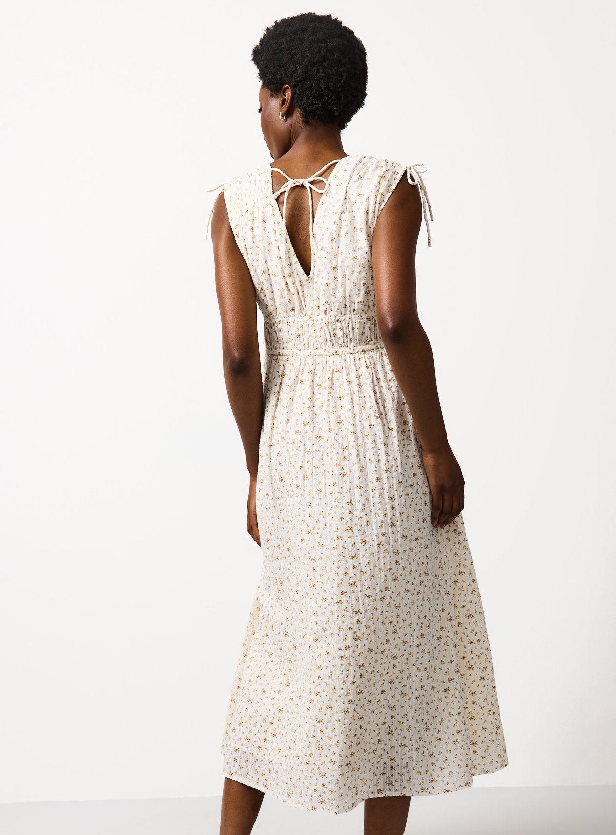 Cream Floral Print Shirred Midaxi Dress 22 - Image 4 thumbnail