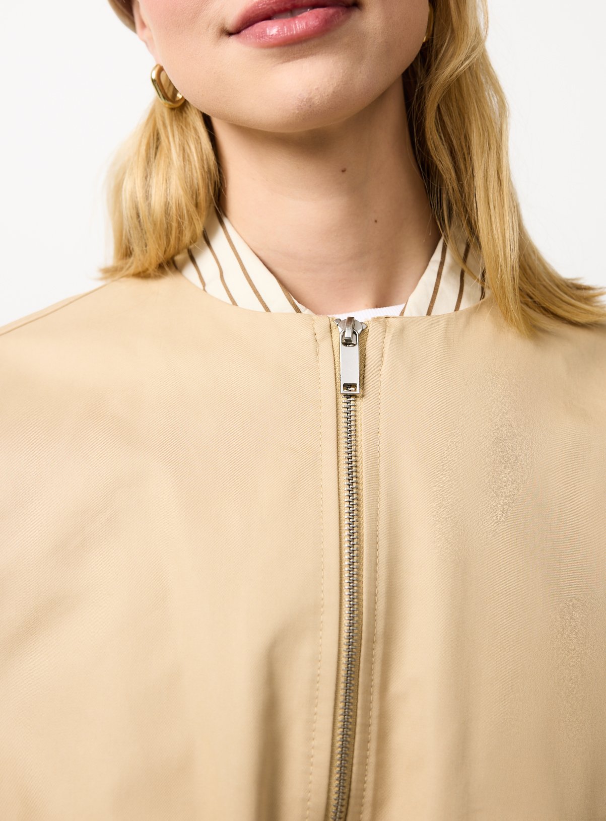 Neutral Bubble Hem Zip Up Jacket 16 - Image 3 thumbnail