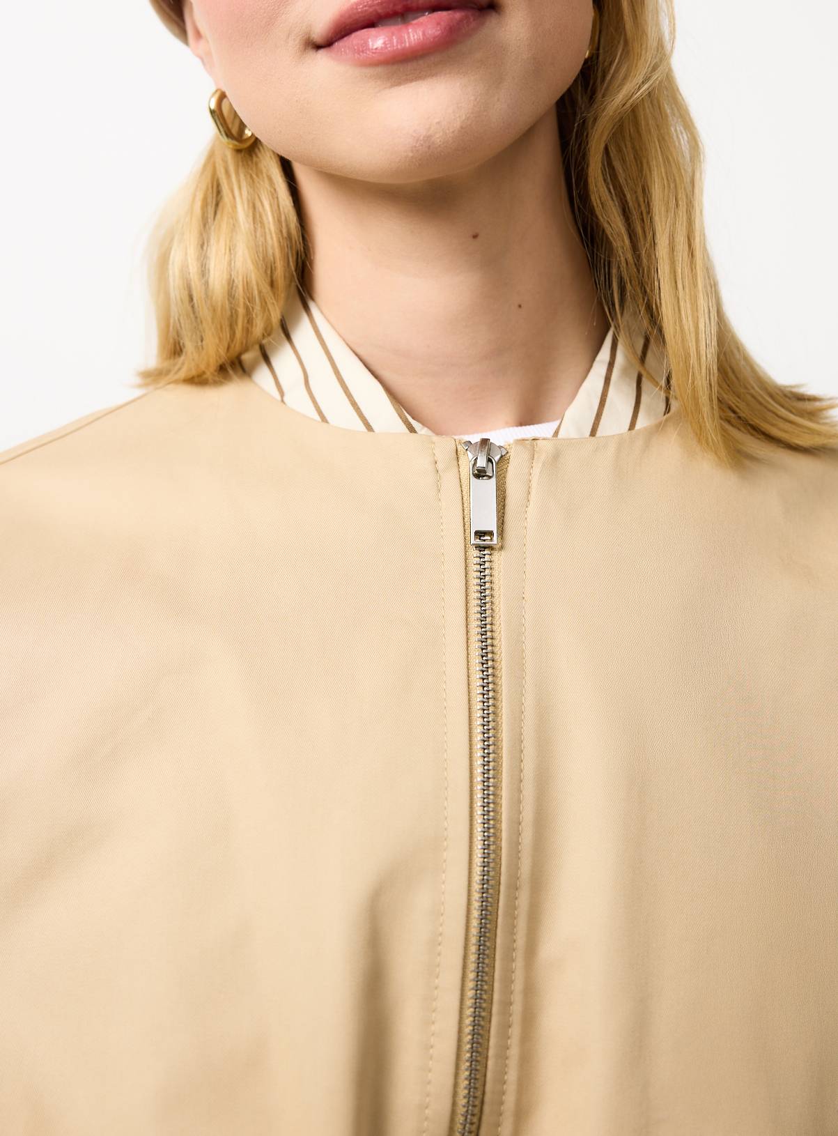 Neutral Bubble Hem Zip Up Jacket 16 - Image 3