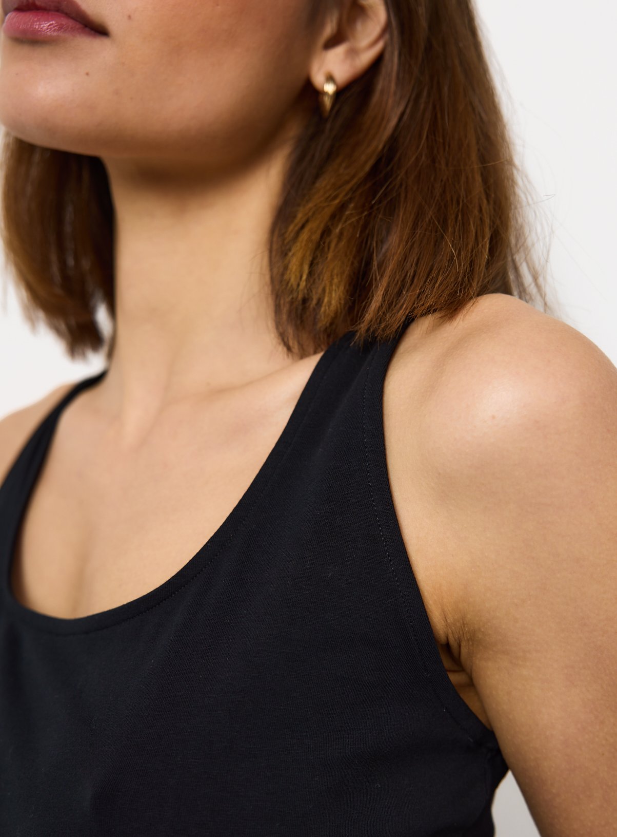 Black Square Neckline Vest 20 - Image 3 thumbnail