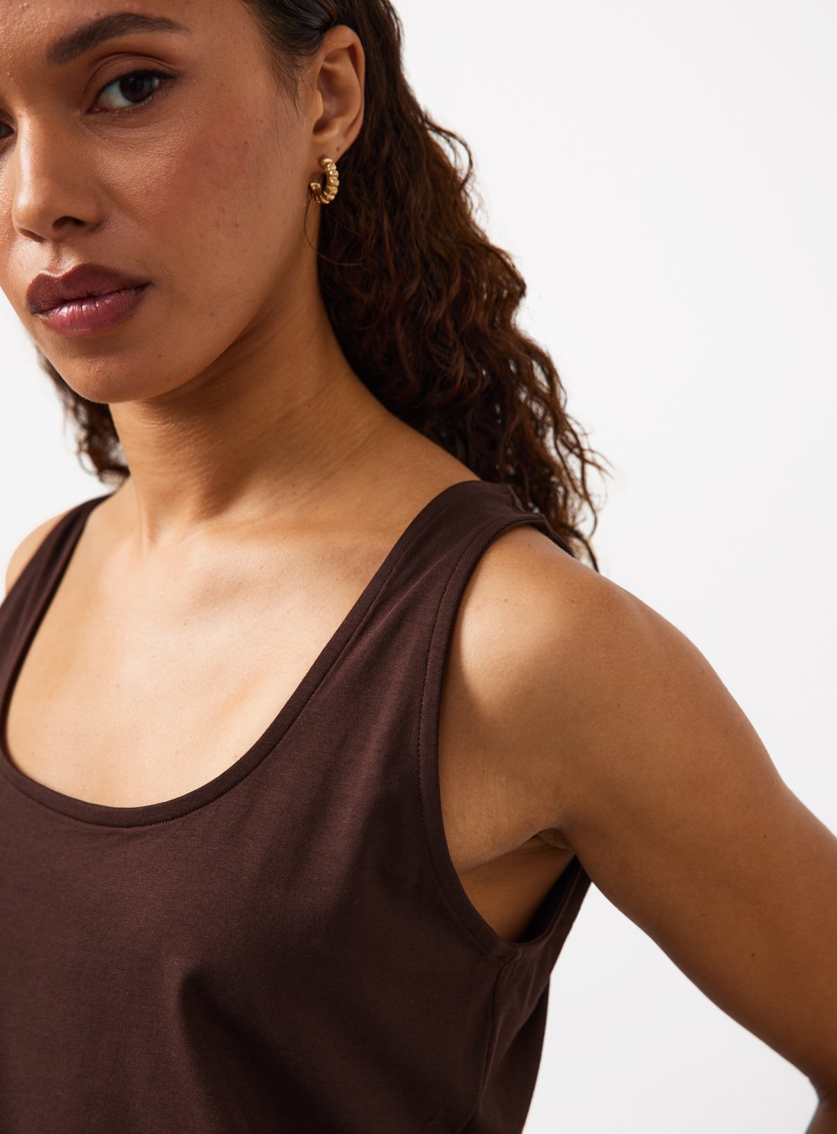 Brown Square Neckline Vest 20 - Image 3 thumbnail
