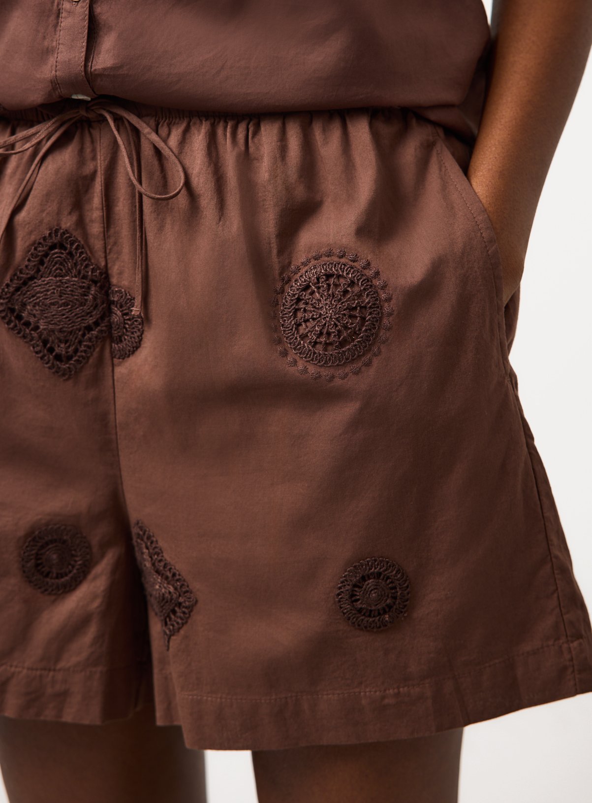 Brown Crochet Patch Detail Shorts 16 - Image 3 thumbnail