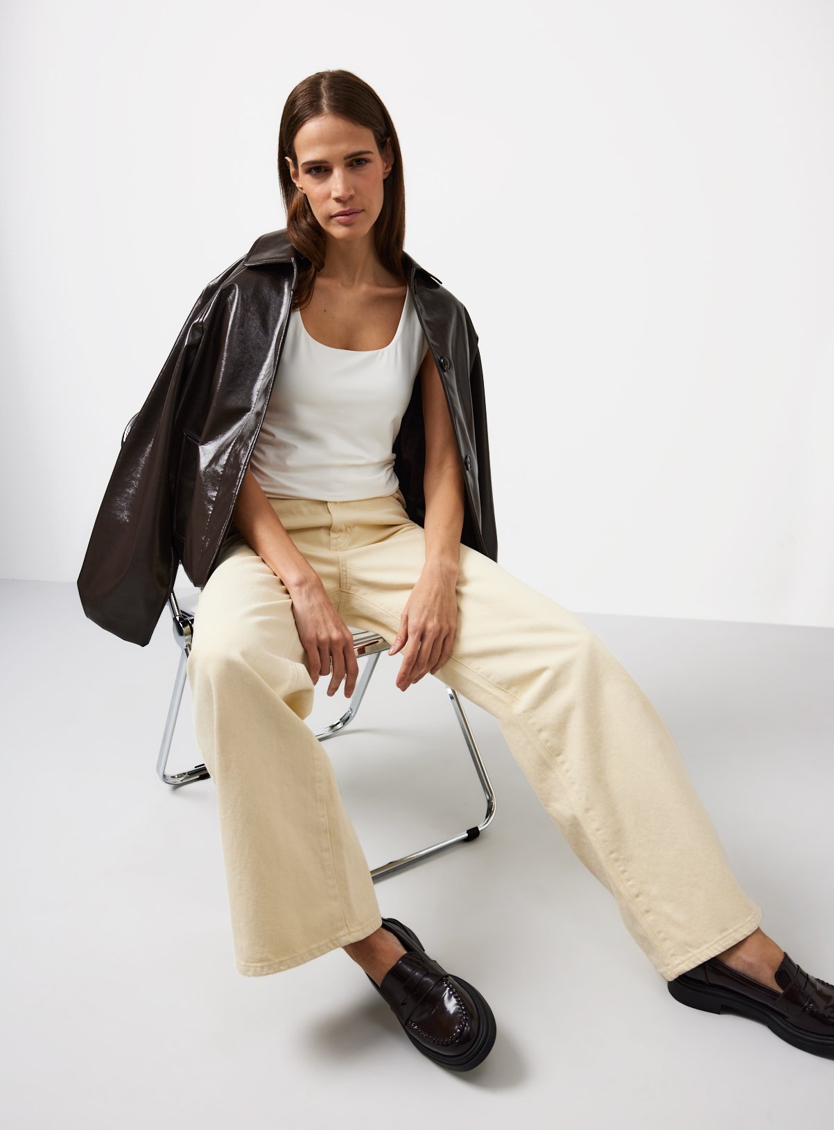 White Square Neck Tank Top 20 - Image 2 thumbnail