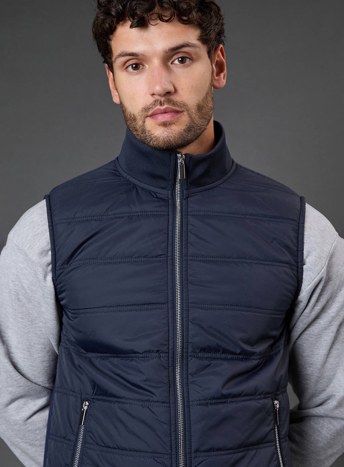 BURTON Hybrid Quilted Gilet M - Image 4