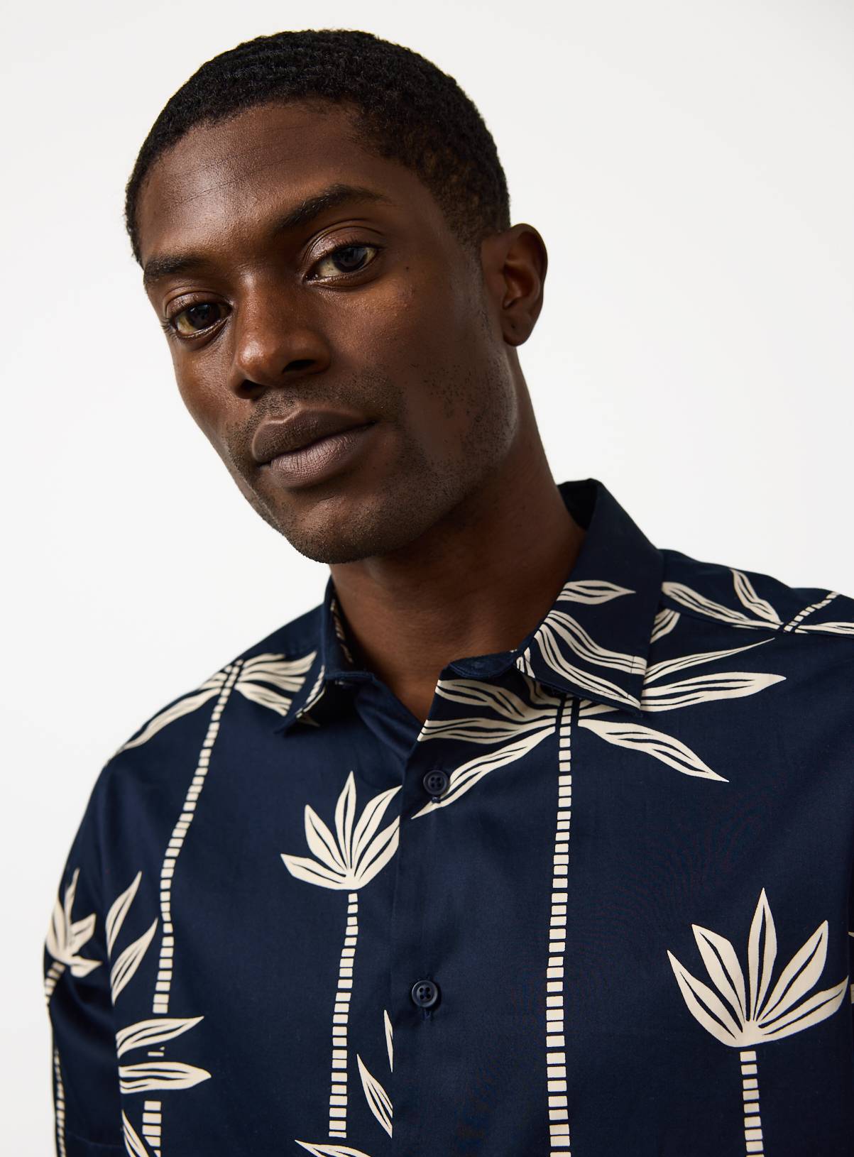 Navy Palm Tree Print Satin Short Sleeve Shirt XXXL - Image 2