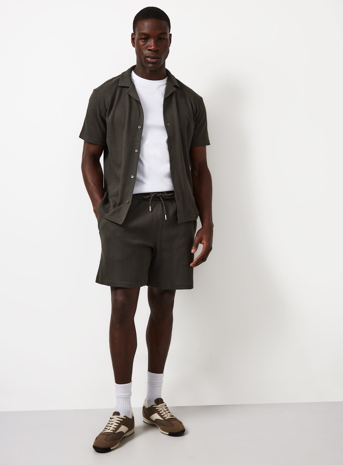 Khaki Textured Co-ord Shorts L - Image 2 thumbnail