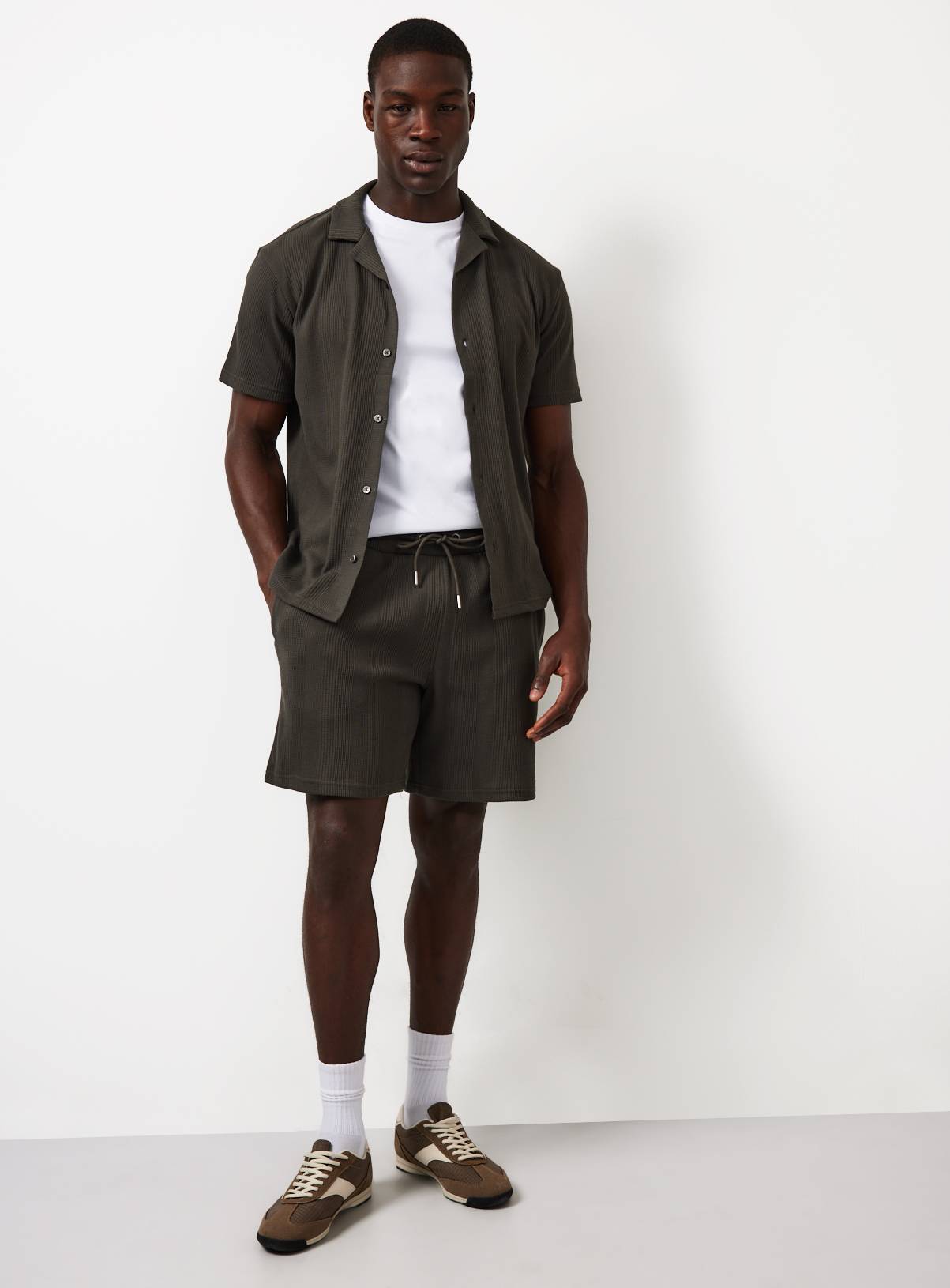 Khaki Textured Co-ord Shorts L - Image 2