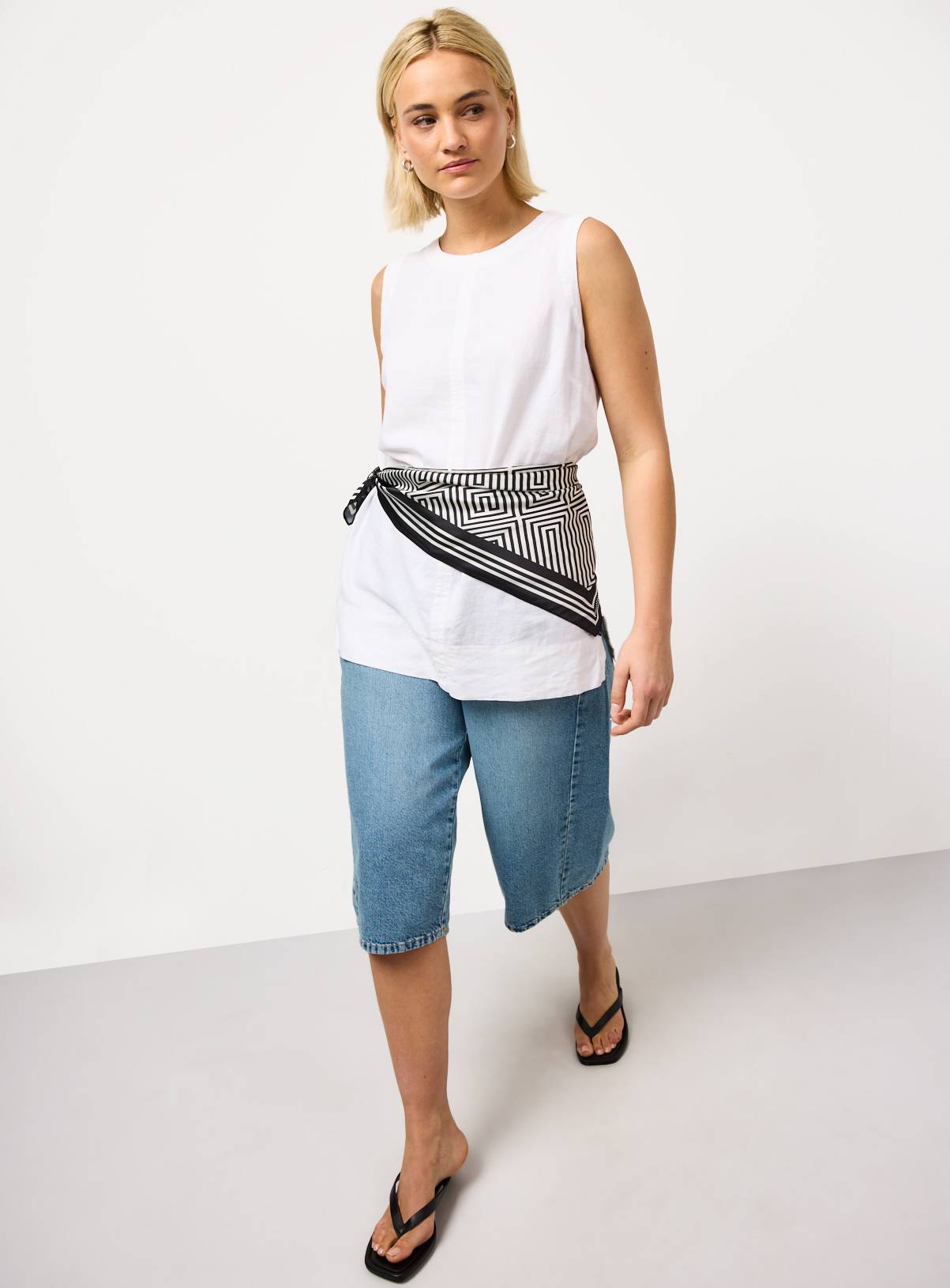 White Linen Blend Longline Sleeveless Shell Top 22 - Image 2
