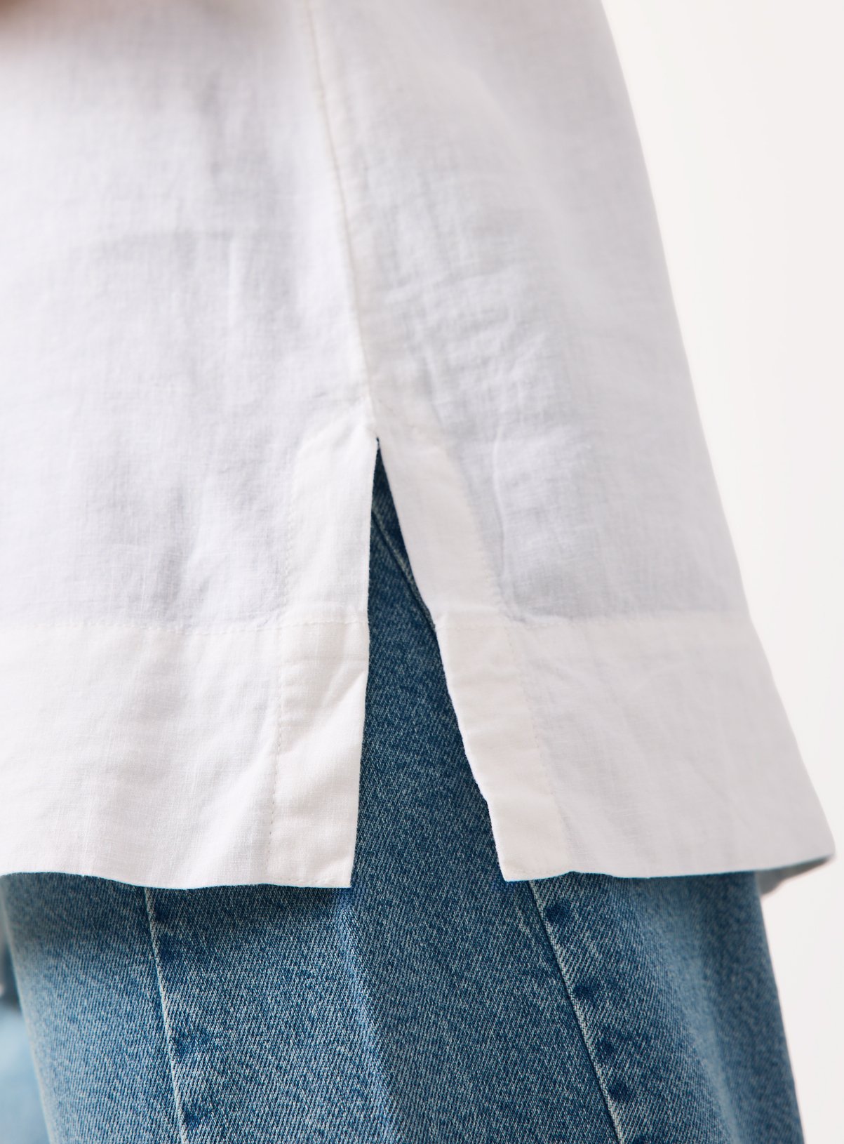 White Linen Blend Longline Sleeveless Shell Top 22 - Image 3 thumbnail