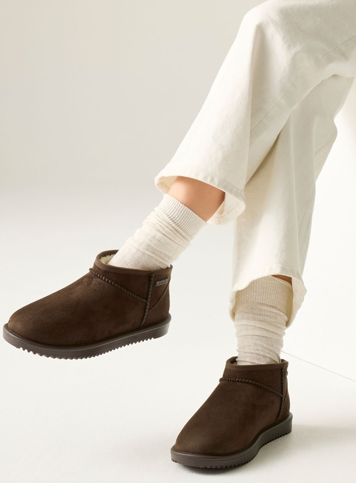 REGATTA Risley Short Waterproof Boots Brown 6 - Image 1 thumbnail