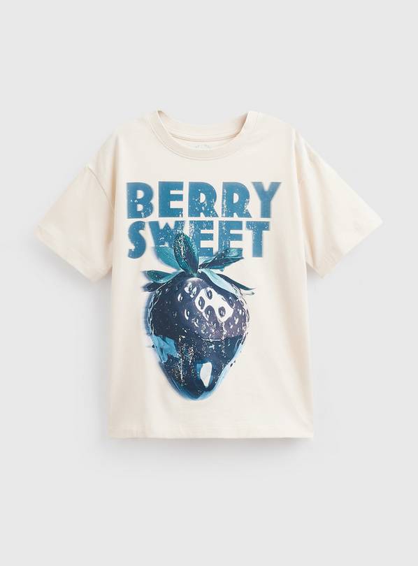 White Berry Sweet Graphic T-Shirt 7 years
