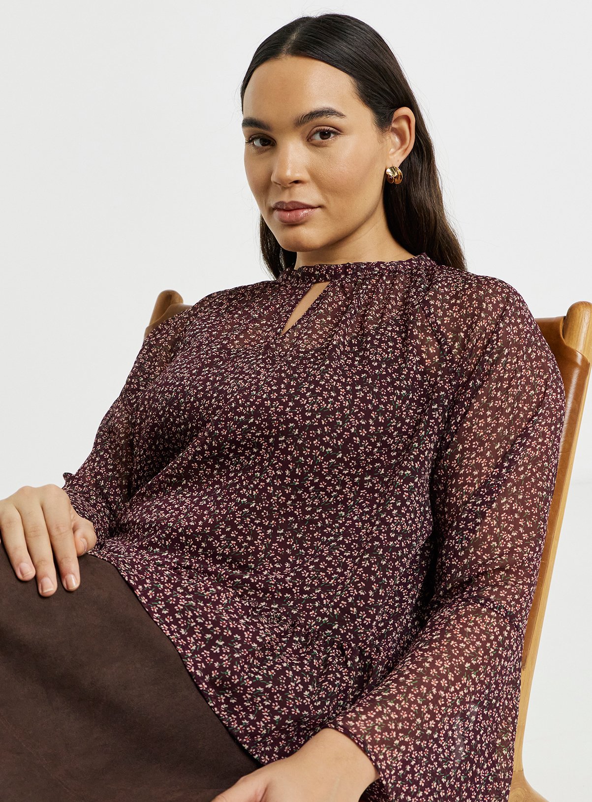 SIMPLY BE High Neck Fluted Sleeve Bow Back Blouse 18 - Image 3 thumbnail