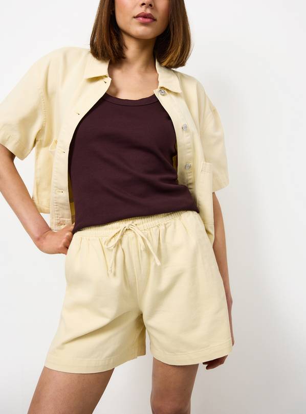 Yellow Denim Pull On Shorts 20