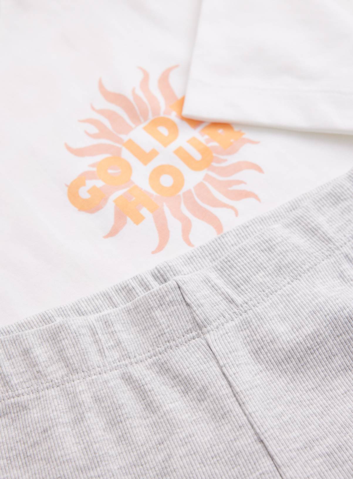 White Graphic Print T-Shirt & Cycle Shorts Set 5 years - Image 3