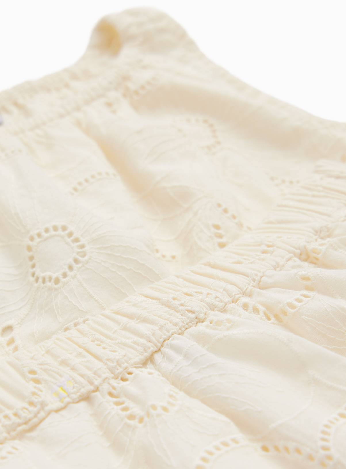 Cream Floral Broderie Top & Skirt Set 4-5 years - Image 2