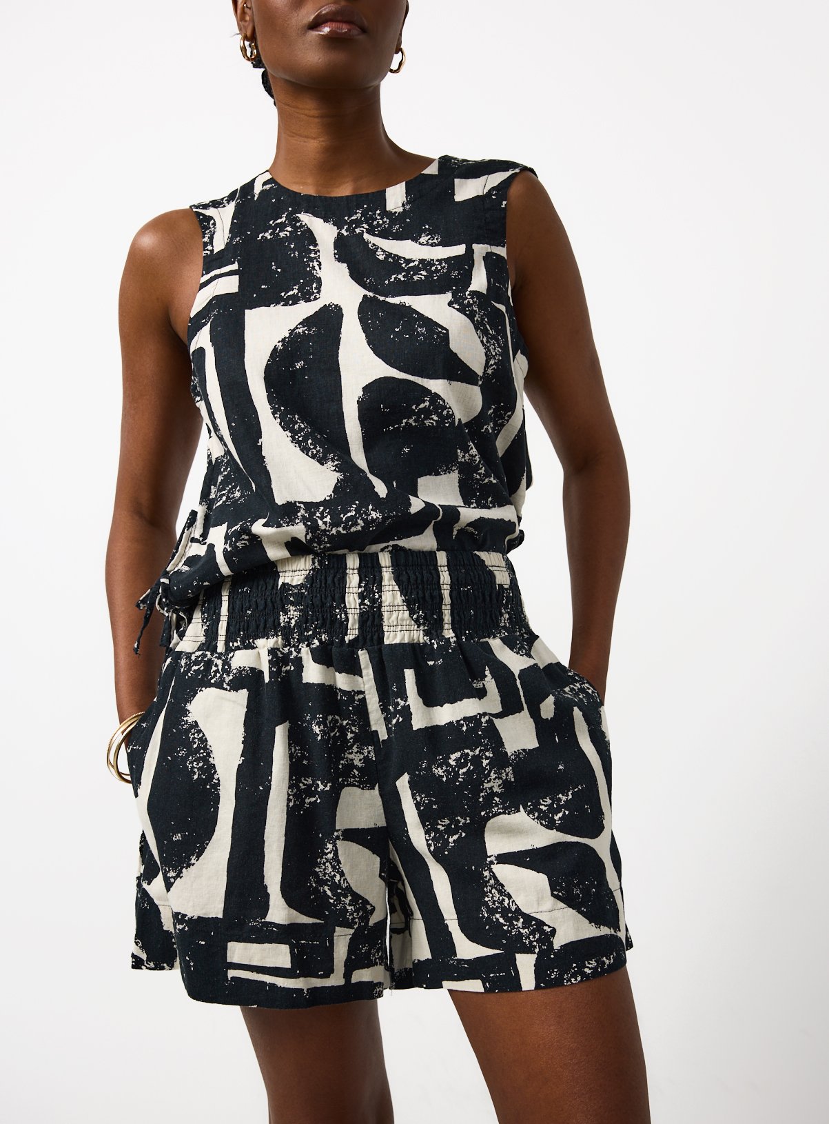 Mono Print Linen Rich Shorts 18 - Image 1 thumbnail