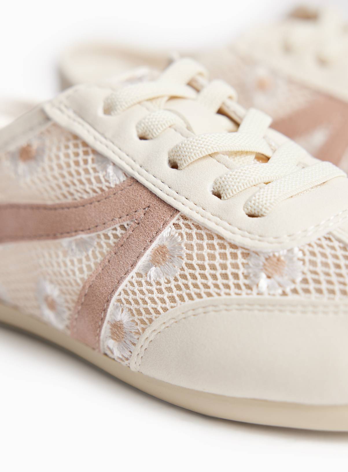 Cream Mesh Detail Low Profile Trainers 7 Infant - Image 4