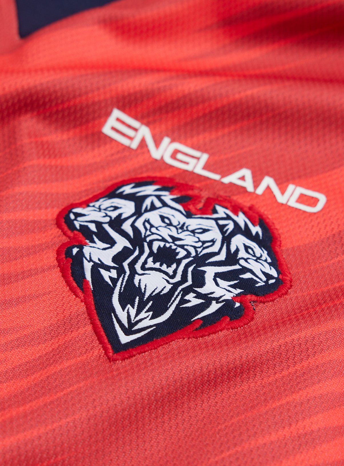 Red Official FIFA England Retro Football Polo Shirt L - Image 6 thumbnail