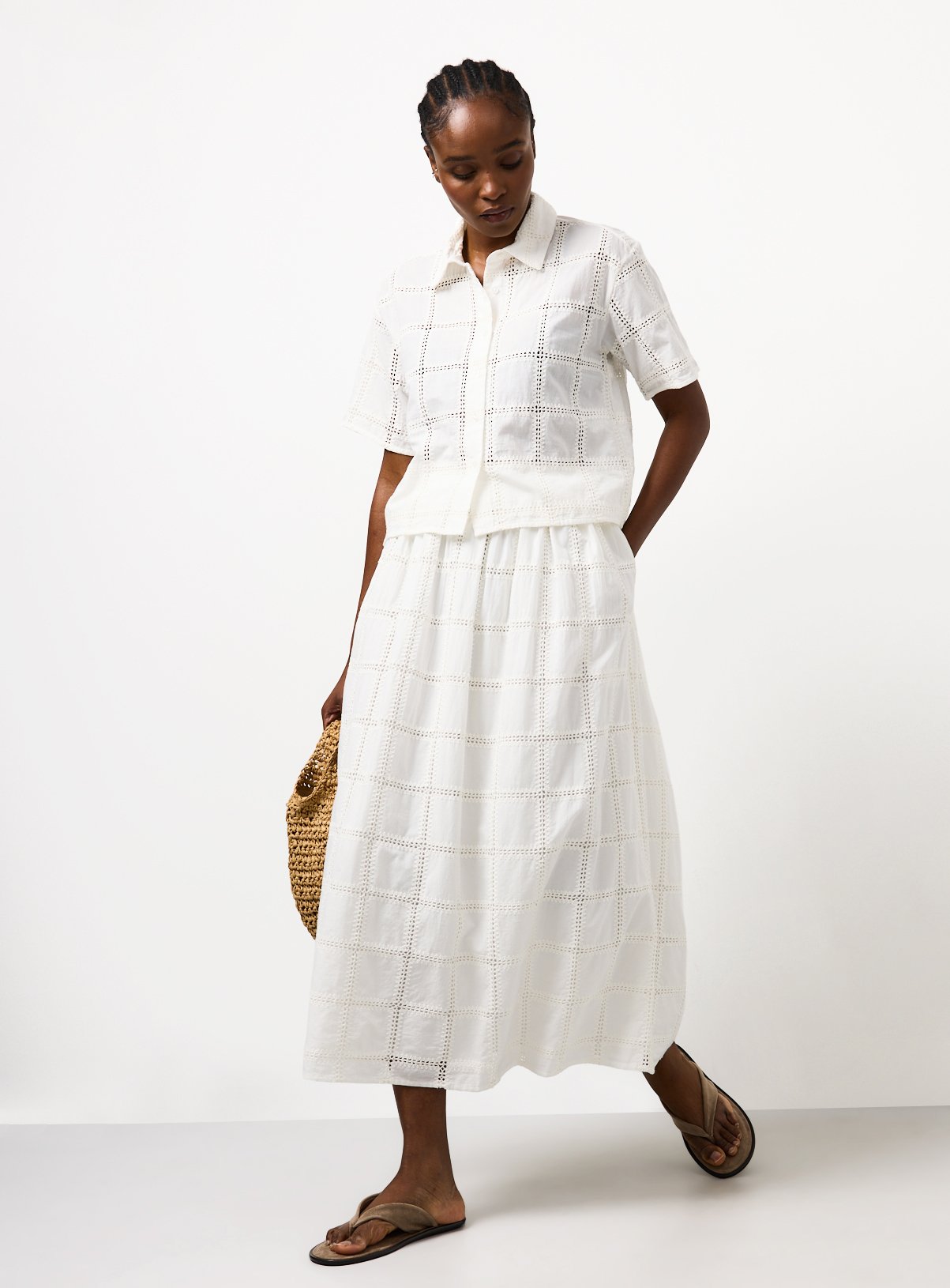 White Broderie Co-ord Full Skirt 10 - Image 3 thumbnail