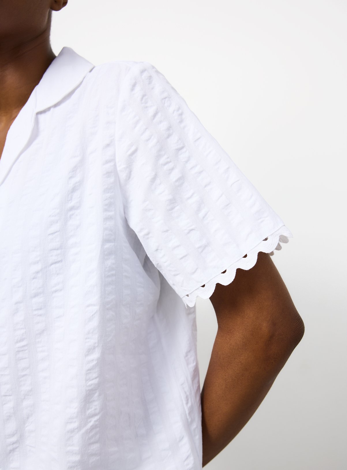 White Seersucker Short Sleeve Traditional Co-ord Pyjama Top XL - Image 2 thumbnail