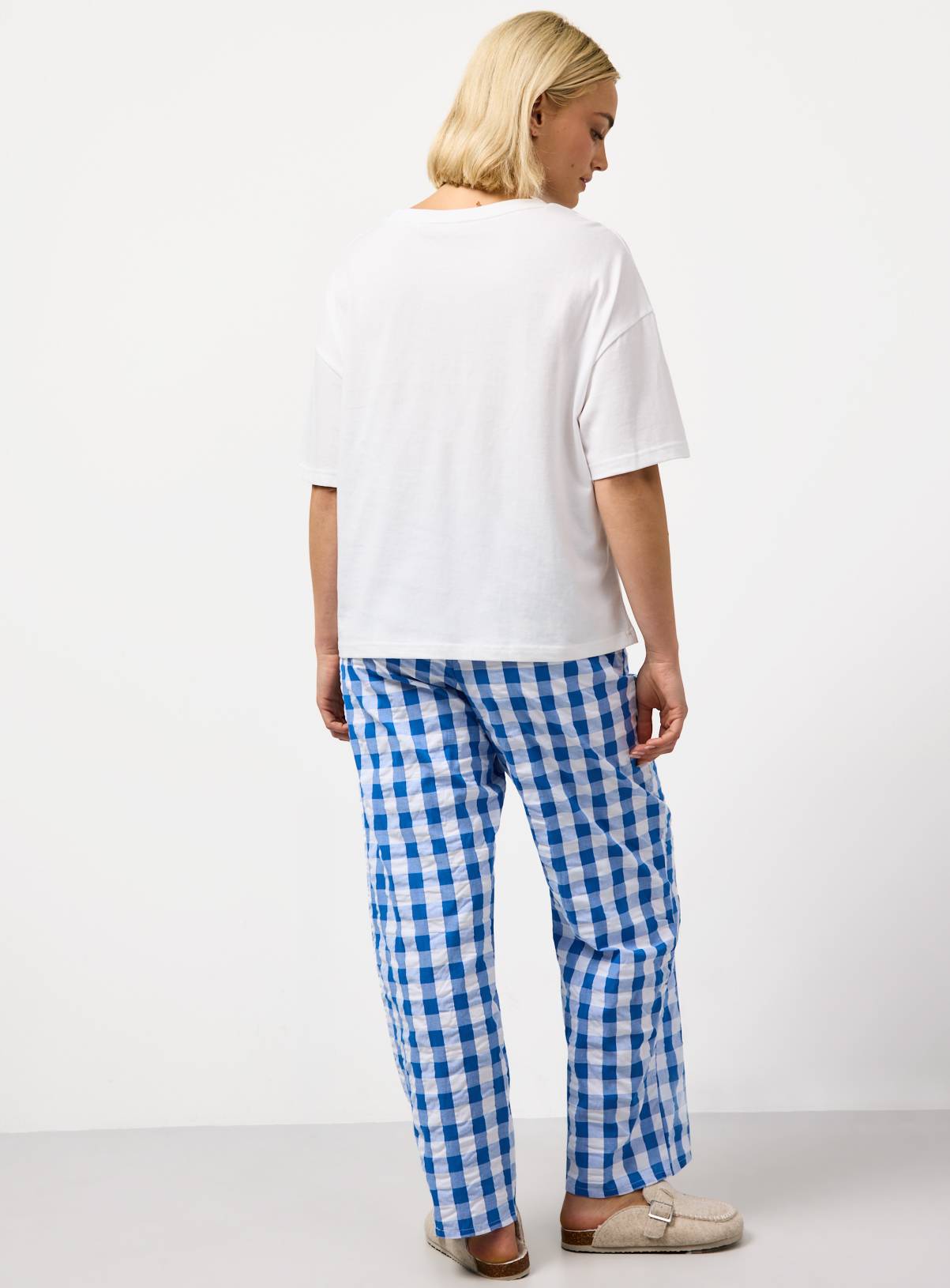 Oyster Graphic T-Shirt & Gingham Pyjama Set L - Image 4