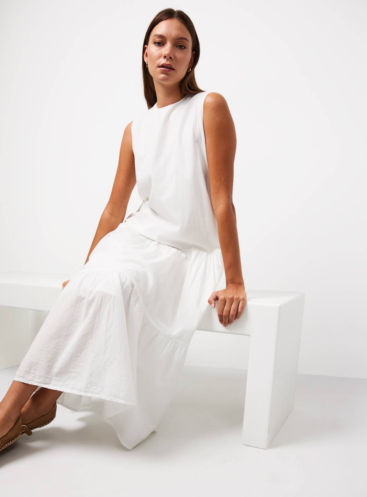 White Drop Waist Sleeveless Tiered Dress 18 - Image 1