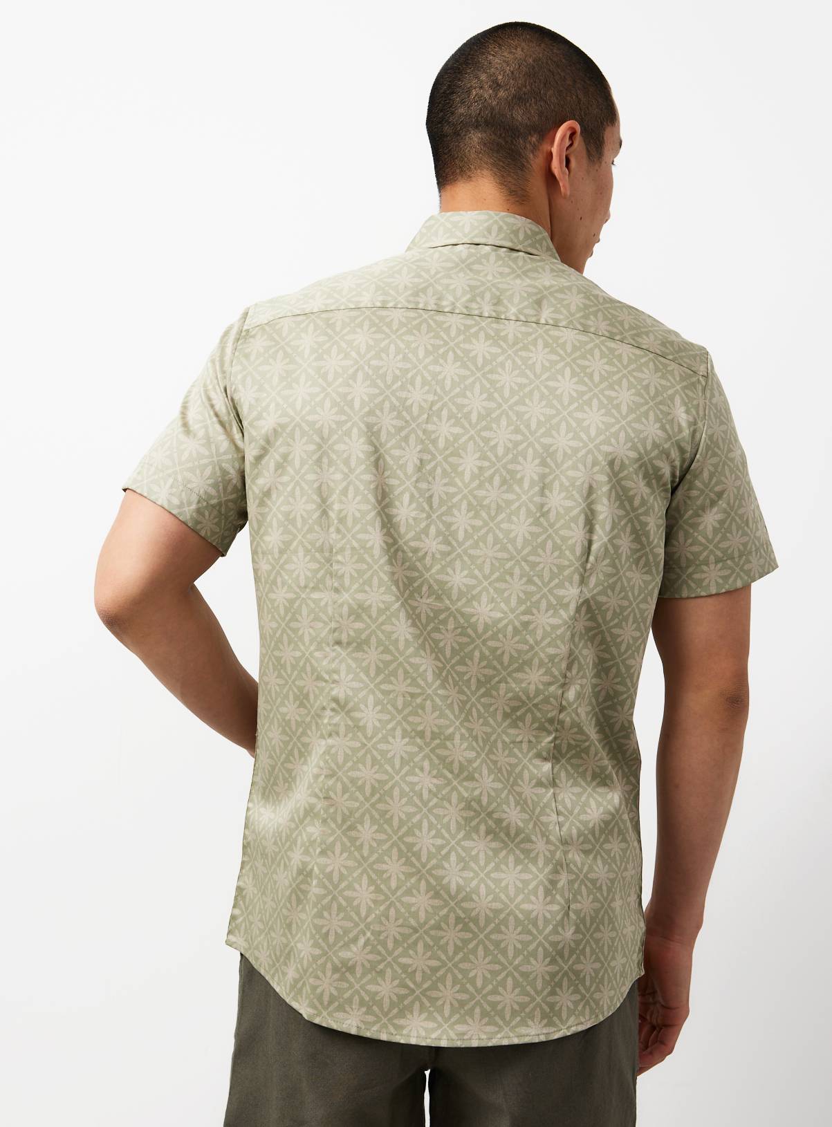 Green Mandala Print Satin Slim Fit Short Sleeve Shirt L - Image 5