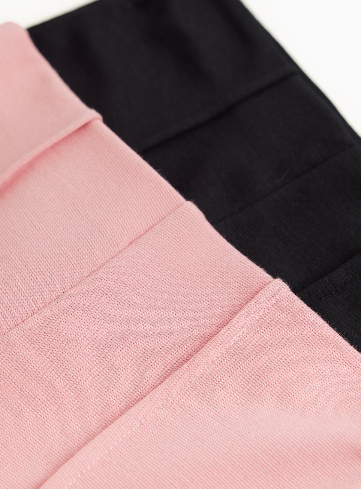 Pink & Black Ponte Capris Leggings 3-4 years - Image 2 thumbnail