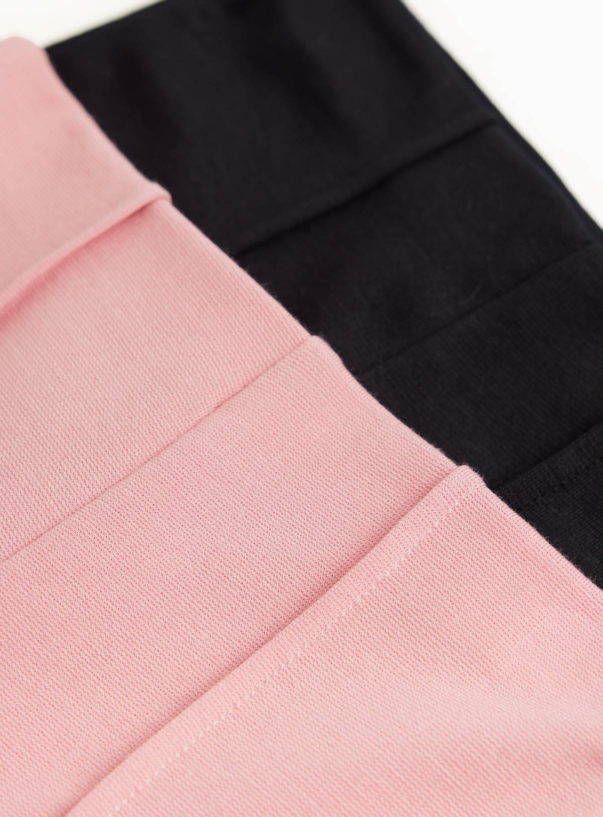 Pink & Black Ponte Capris Leggings 3-4 years - Image 2