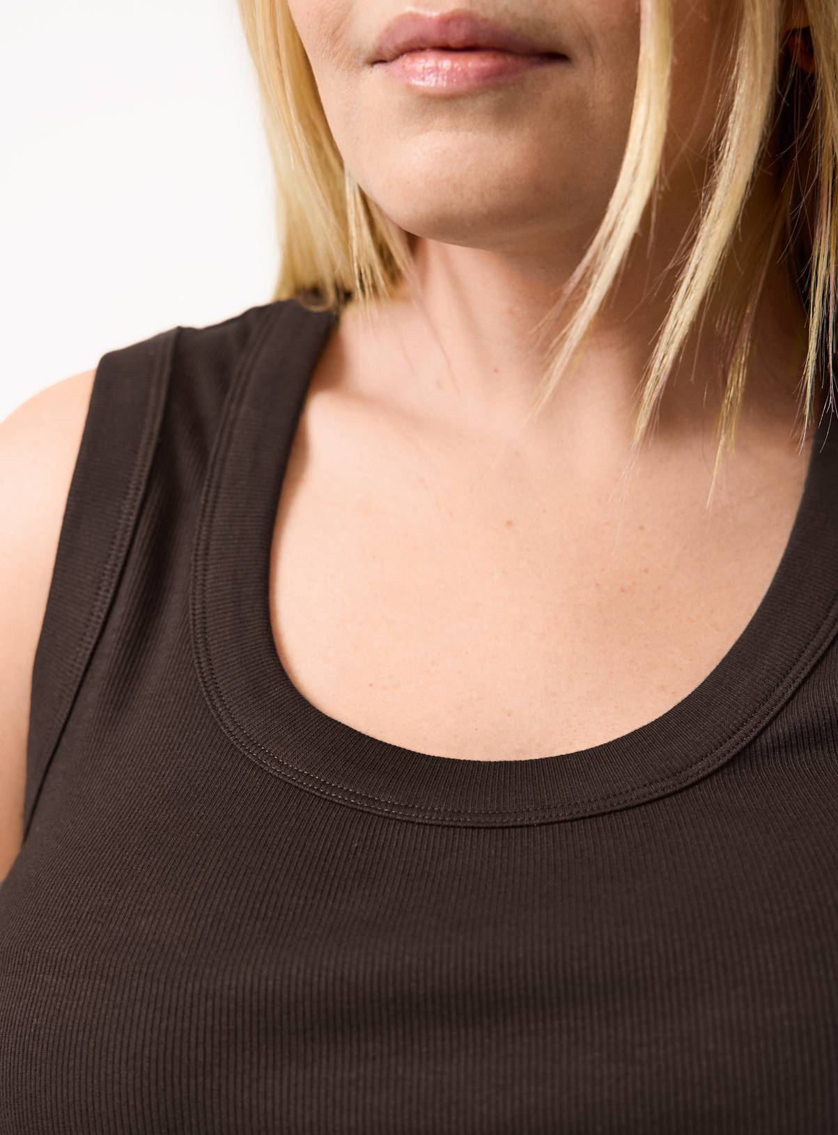 Brown Ribbed Classic Vests 2 Pack 14 - Image 4