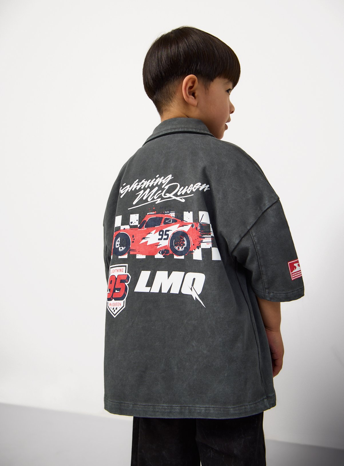 Grey Cars Lightning McQueen Graphic Denim Short Sleeve Shirt 4-5 years - Image 2 thumbnail