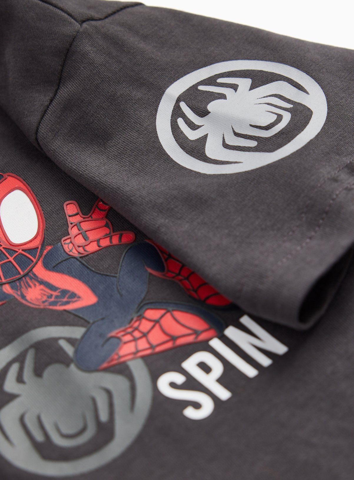 Black Spider-Man Graphic T-Shirt 2-3 years - Image 3 thumbnail