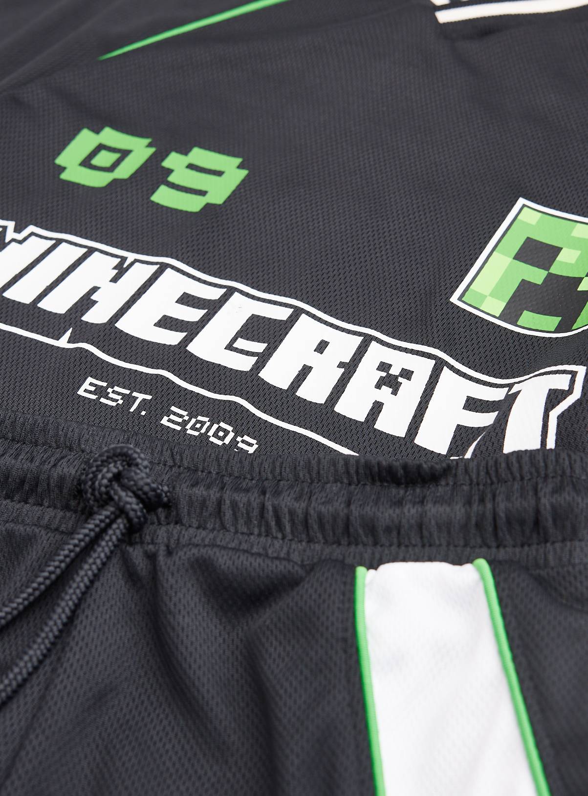 Black Minecraft Print Football Kit 12 years - Image 2