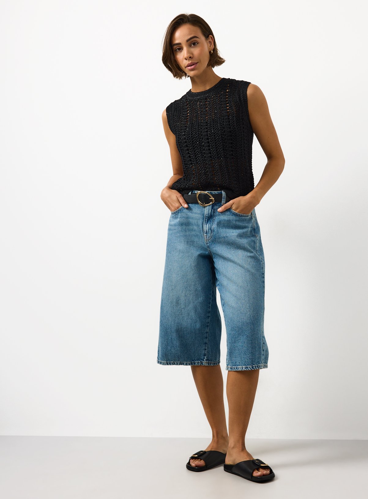 Black Sequin Detail Knitted Vest XS - Image 2 thumbnail