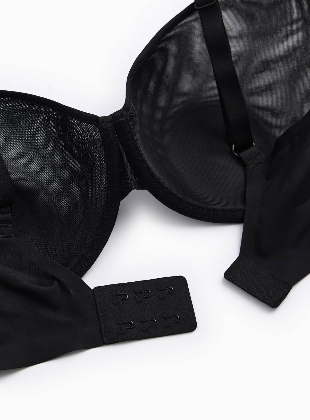 Flexform™ Black Wired Plunge Spacer Bra 38C - Image 3
