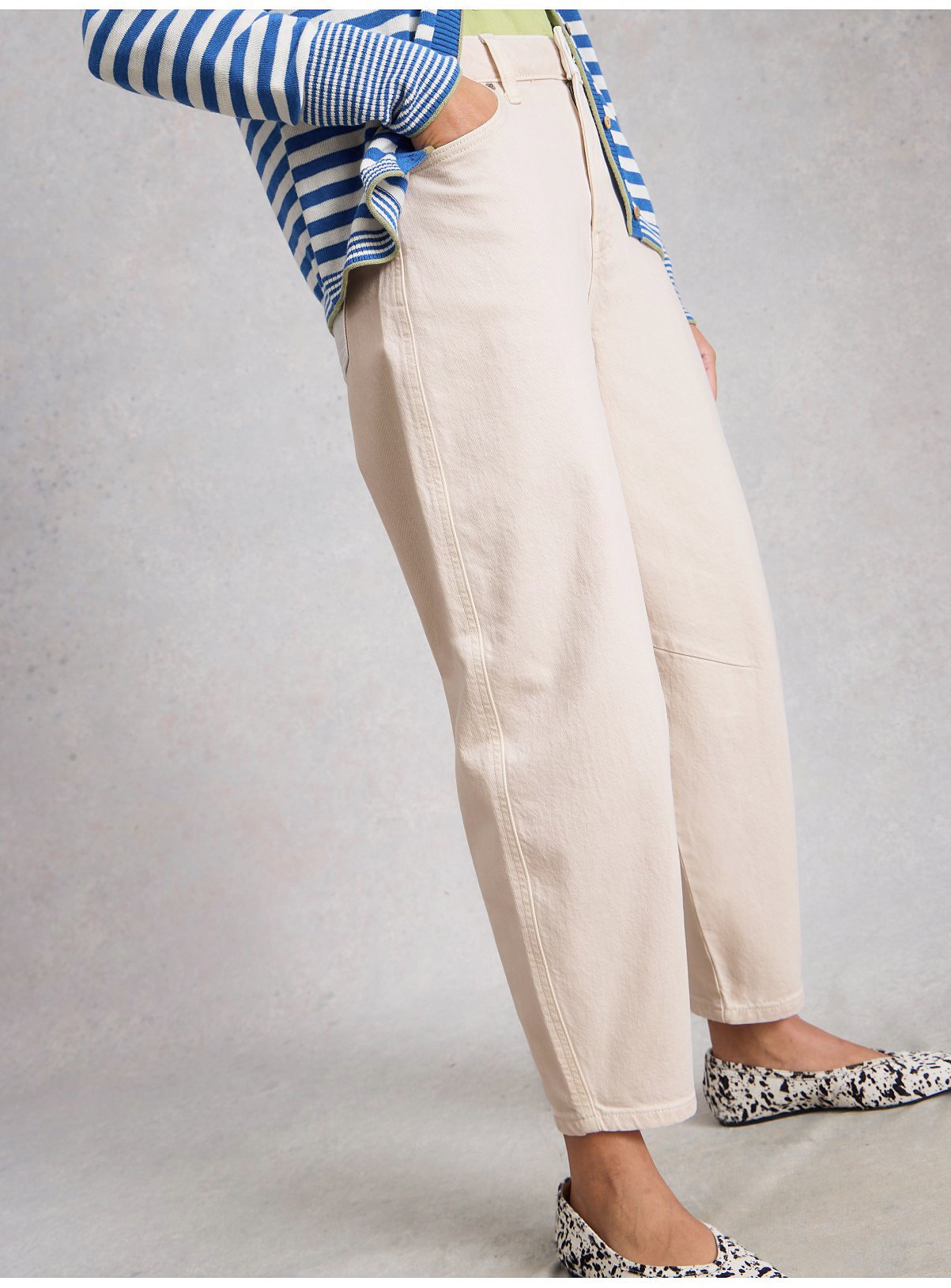 WHITE STUFF Aubrey Barrel Leg Jean White 8 - Image 4 thumbnail
